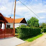 Csavargo Tanya