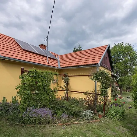 Csavargo Tanya Holiday home