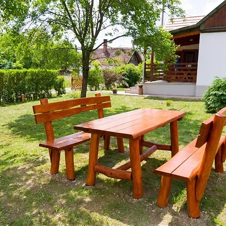 בית נופש Csavargo Tanya *